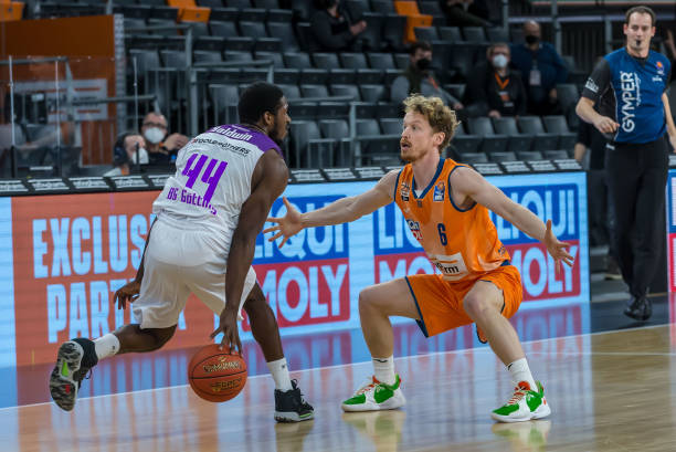 理教练科尔 理教练科尔